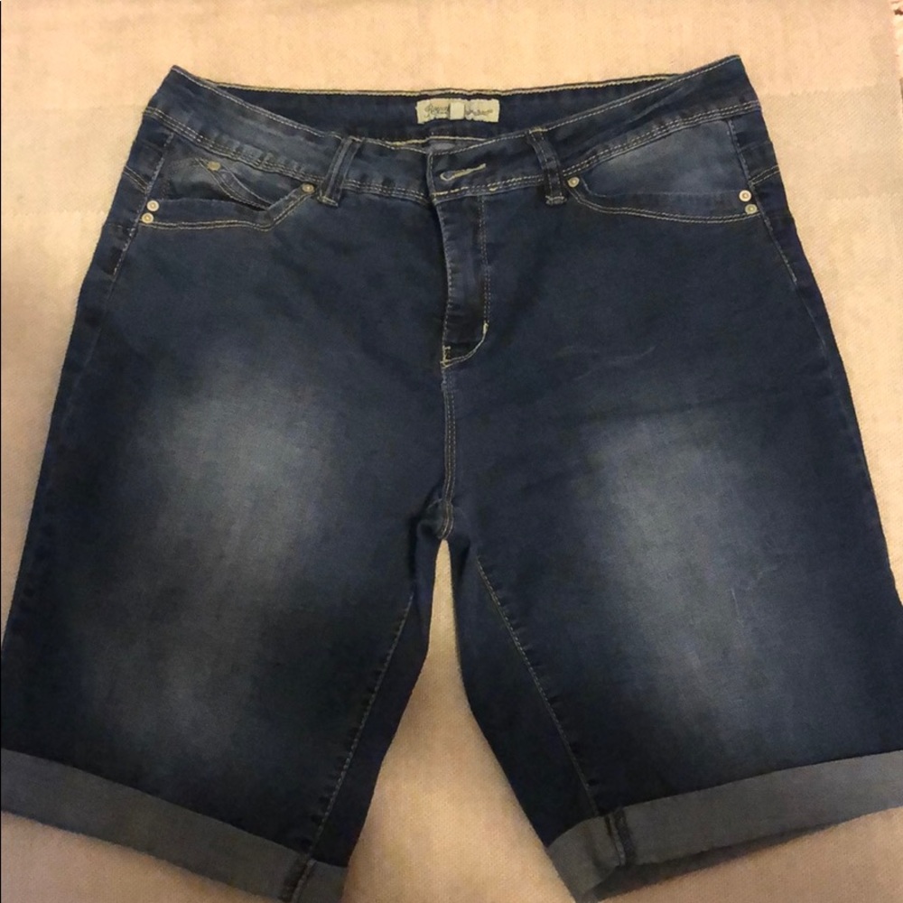 Royalty want a better butt shorts
